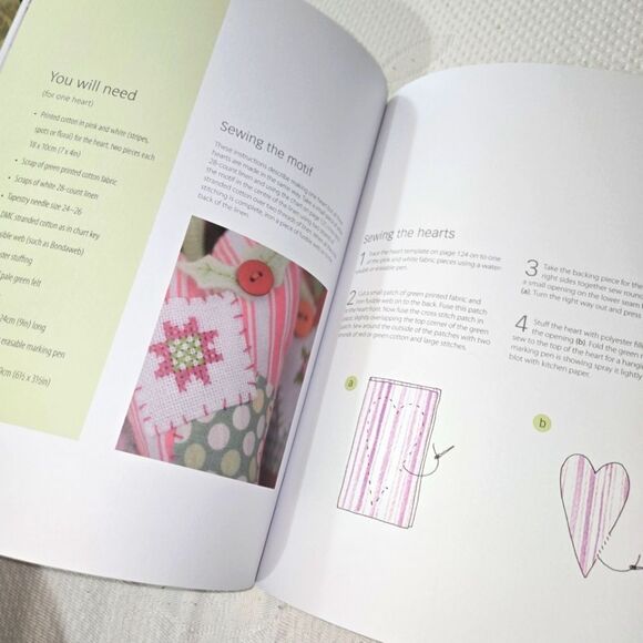 'Sewn Gifts' Stitch 25 Fast And Easy Gifts - Picture 7 of 13